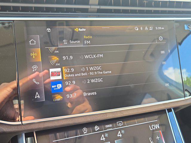 new 2025 Audi Q7 car, priced at $68,742