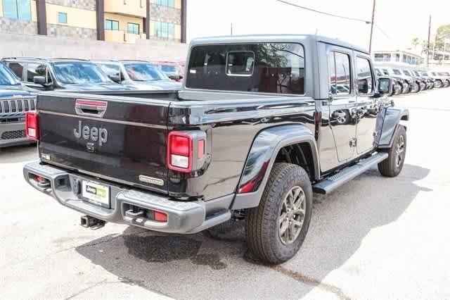 new 2023 Jeep Gladiator car, priced at $54,901