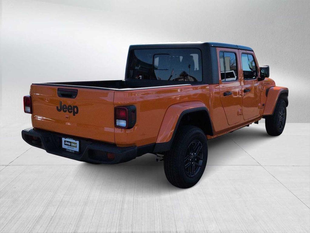 new 2025 Jeep Gladiator car, priced at $41,450