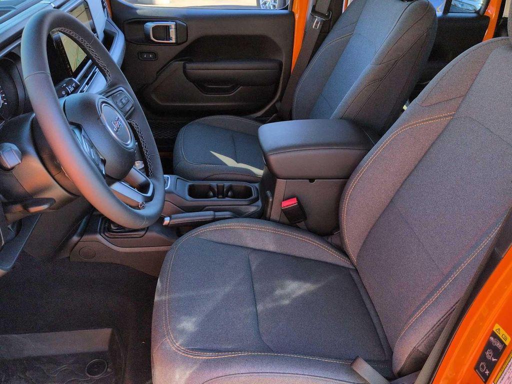 new 2025 Jeep Gladiator car, priced at $41,450