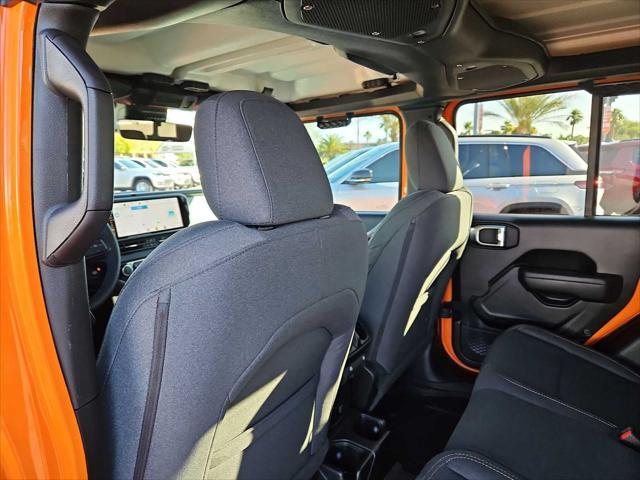 new 2025 Jeep Gladiator car, priced at $45,323