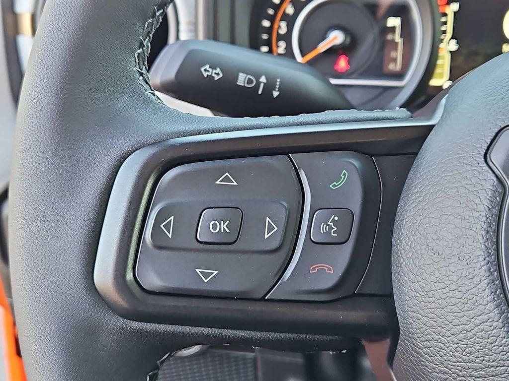 new 2025 Jeep Gladiator car, priced at $45,323