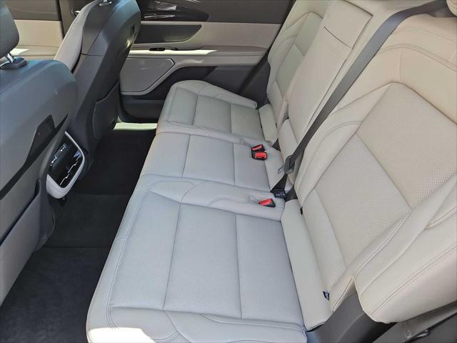 used 2024 Lincoln Nautilus car, priced at $48,500