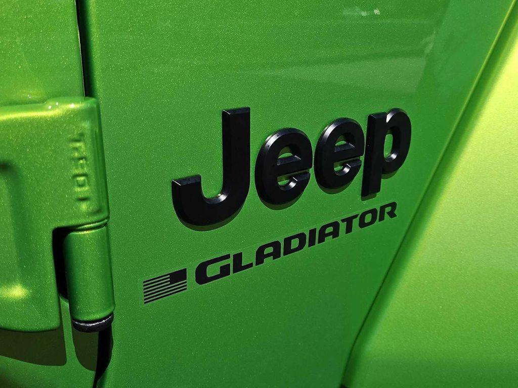 new 2025 Jeep Gladiator car, priced at $45,023