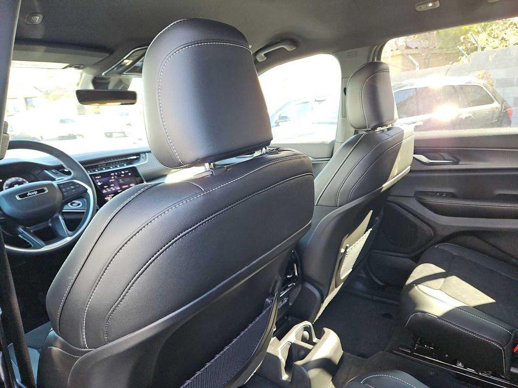 new 2025 Jeep Grand Cherokee L car, priced at $38,877