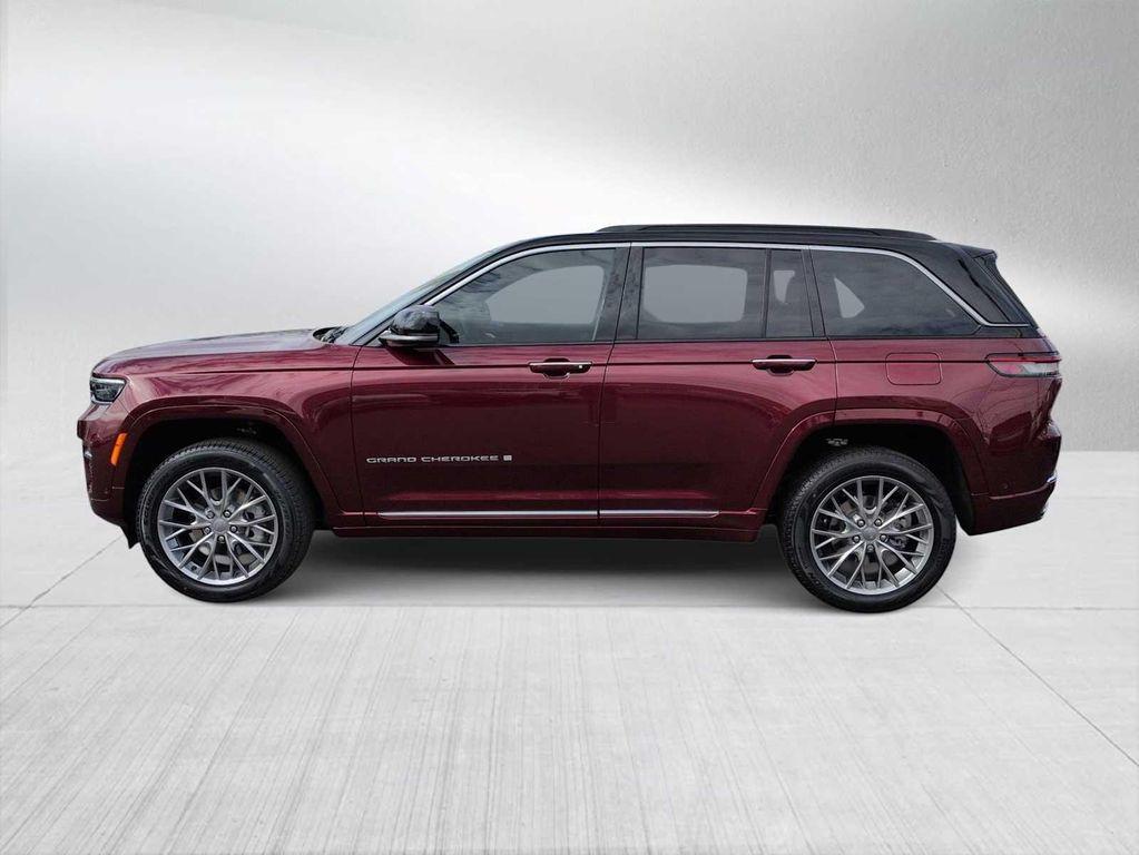 new 2025 Jeep Grand Cherokee car, priced at $57,500