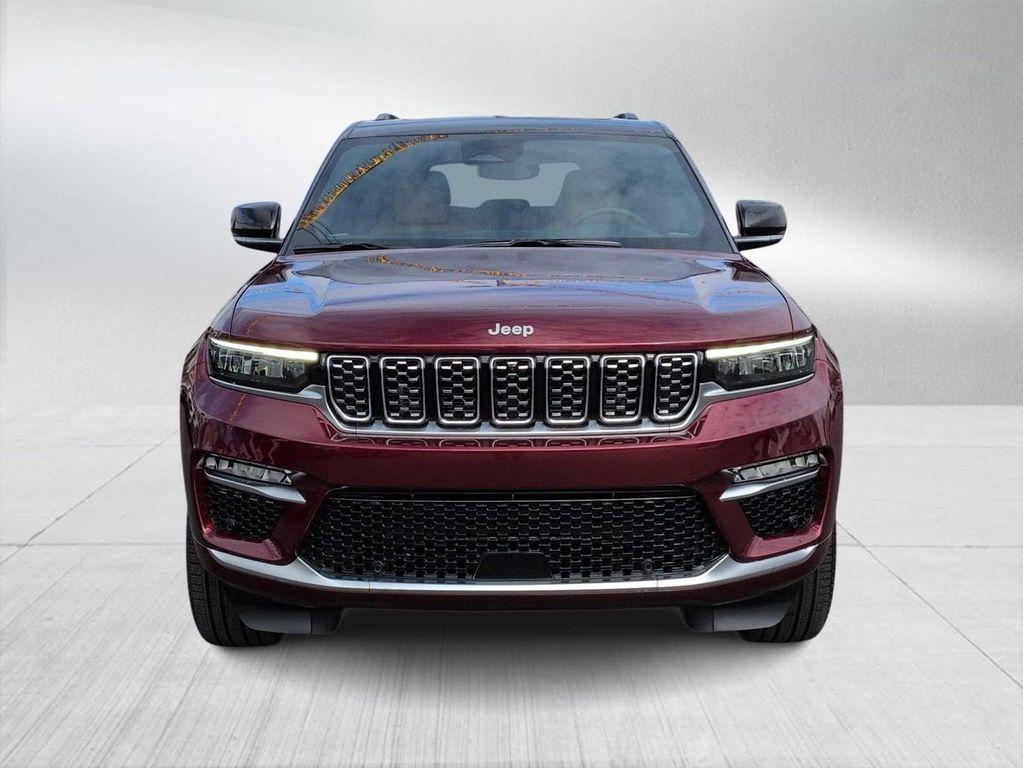 new 2025 Jeep Grand Cherokee car, priced at $57,500