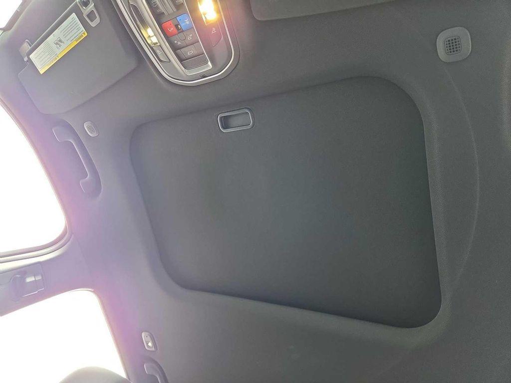 new 2025 Jeep Grand Cherokee car, priced at $34,920