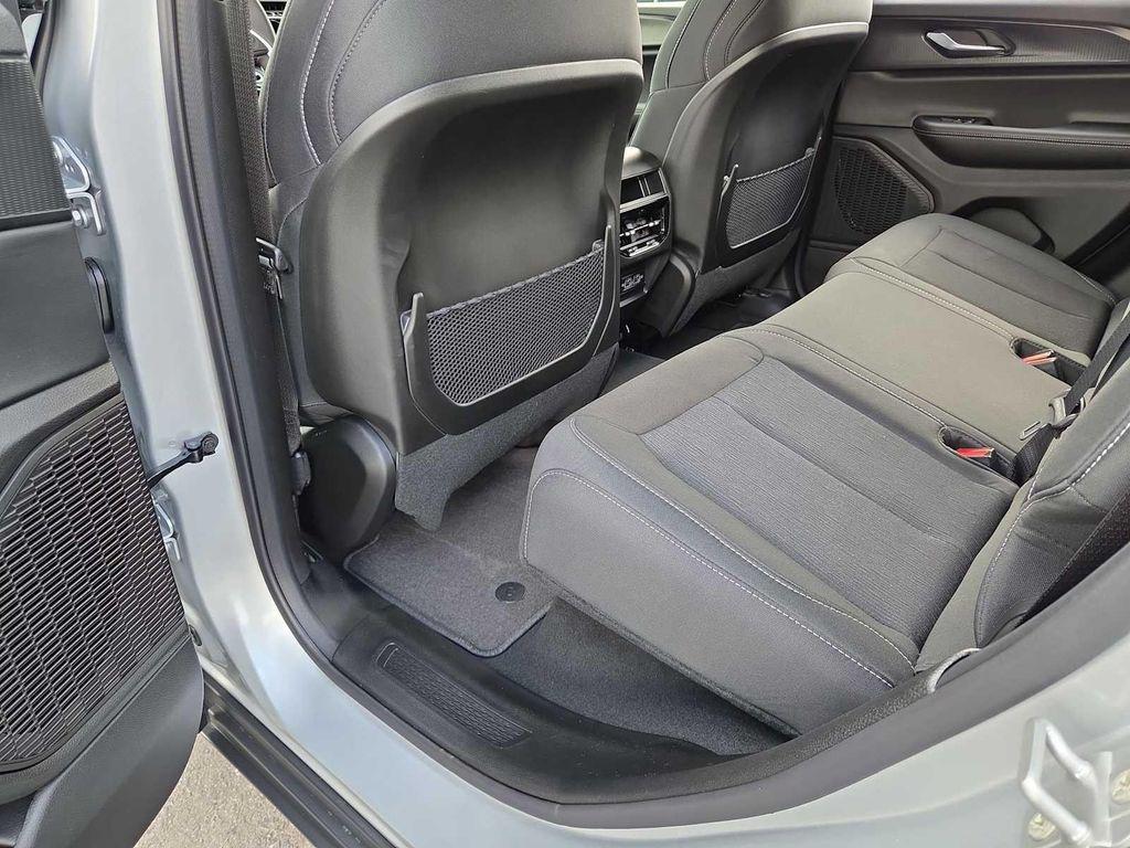 new 2025 Jeep Grand Cherokee car, priced at $34,920