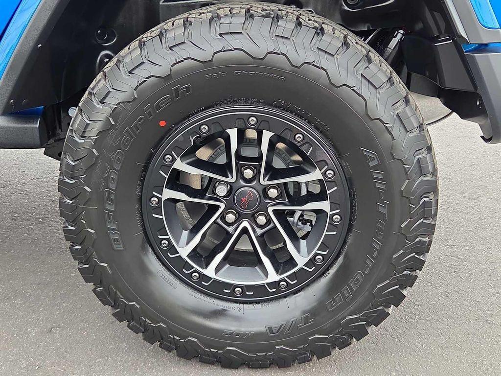 new 2025 Jeep Wrangler car, priced at $59,955