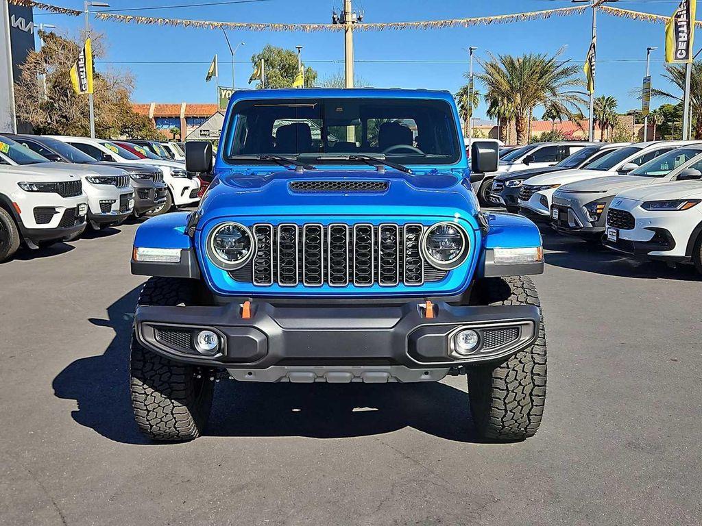 new 2025 Jeep Gladiator car, priced at $45,680