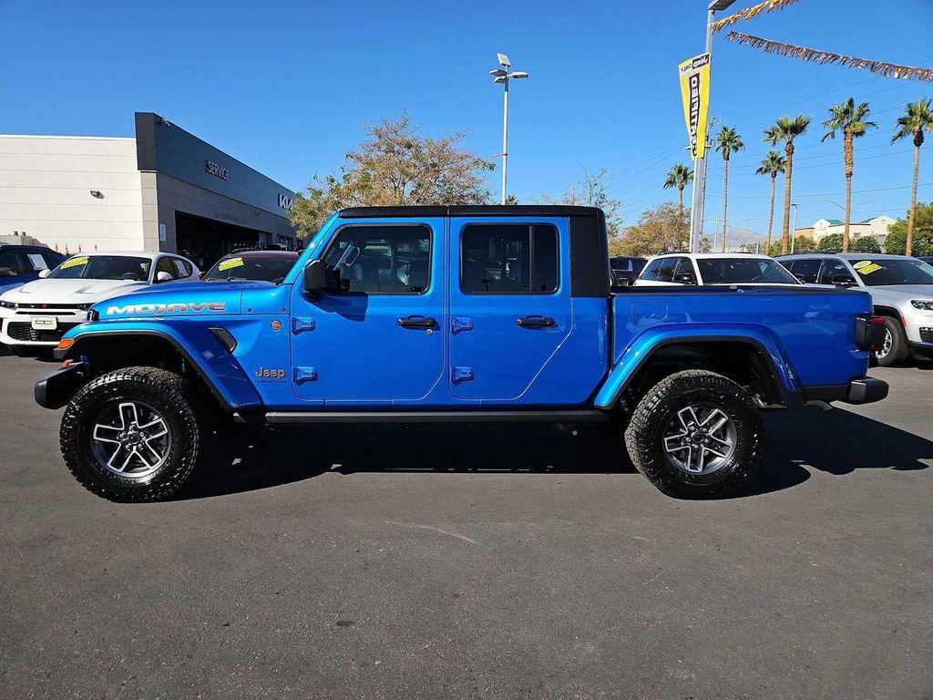 new 2025 Jeep Gladiator car, priced at $45,680