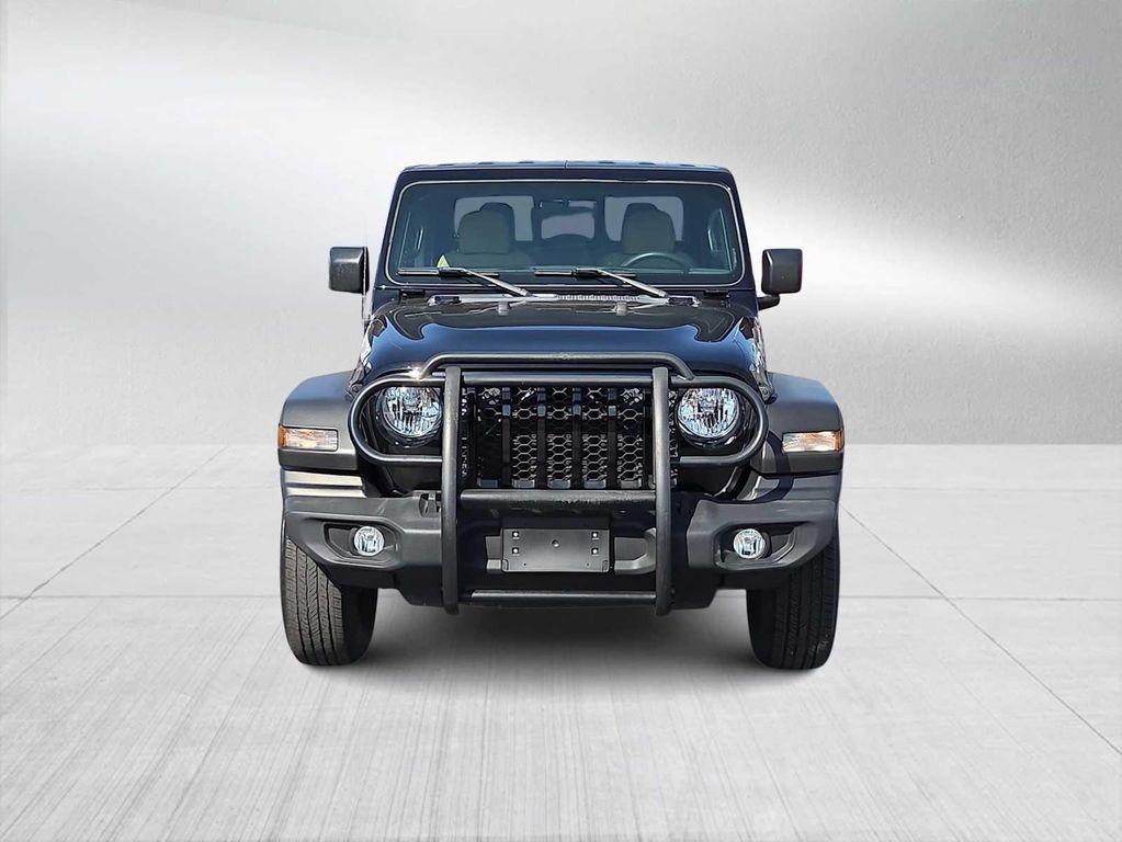 used 2021 Jeep Gladiator car, priced at $29,000