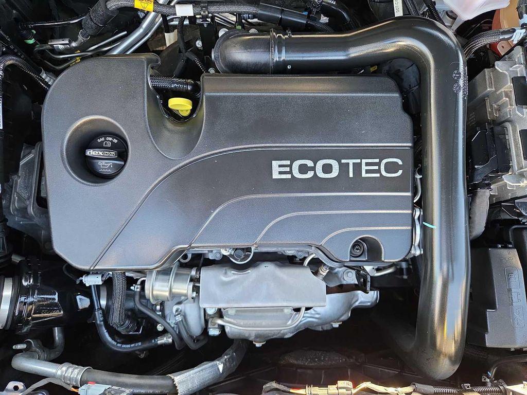 used 2022 Chevrolet Equinox car, priced at $21,000