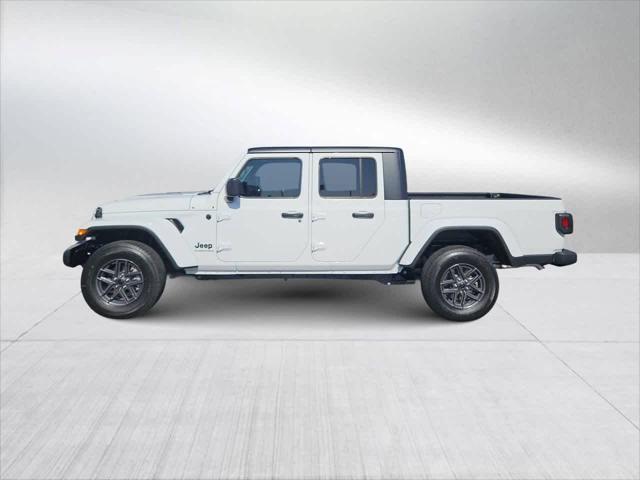 new 2025 Jeep Gladiator car, priced at $44,428