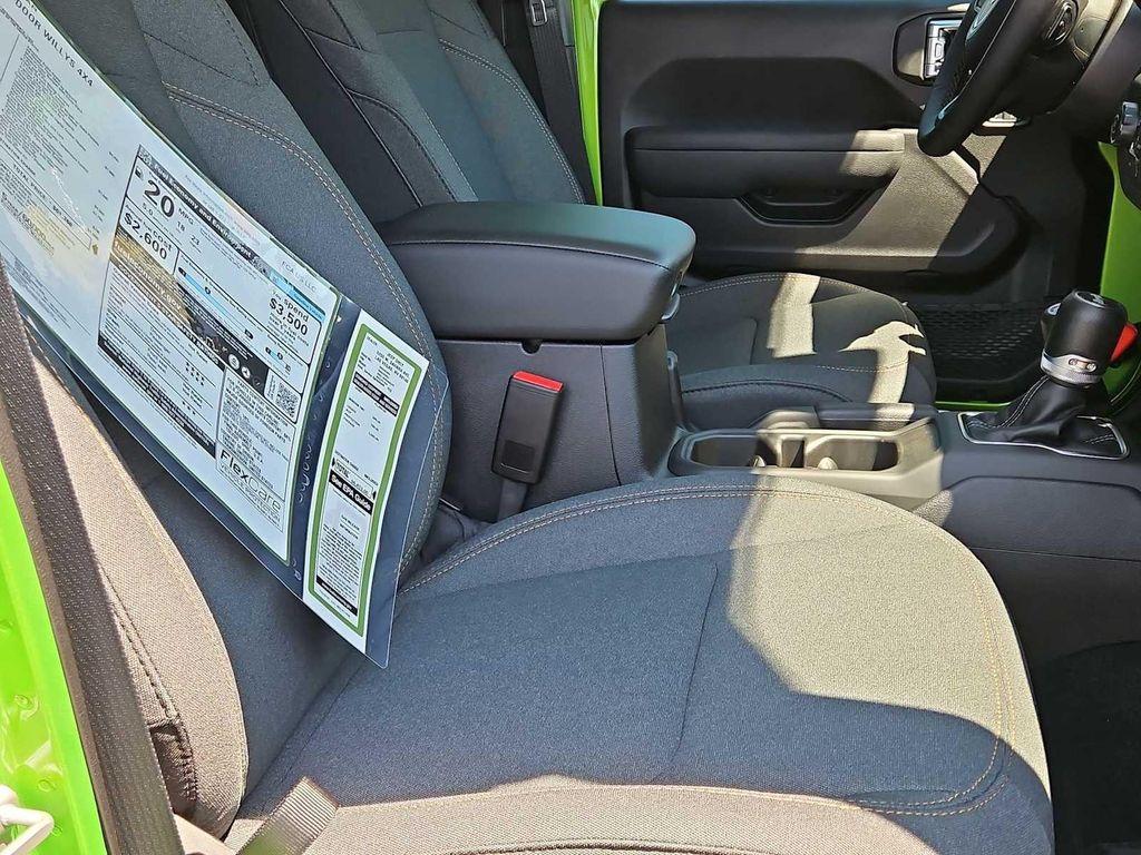 new 2025 Jeep Wrangler car, priced at $52,110