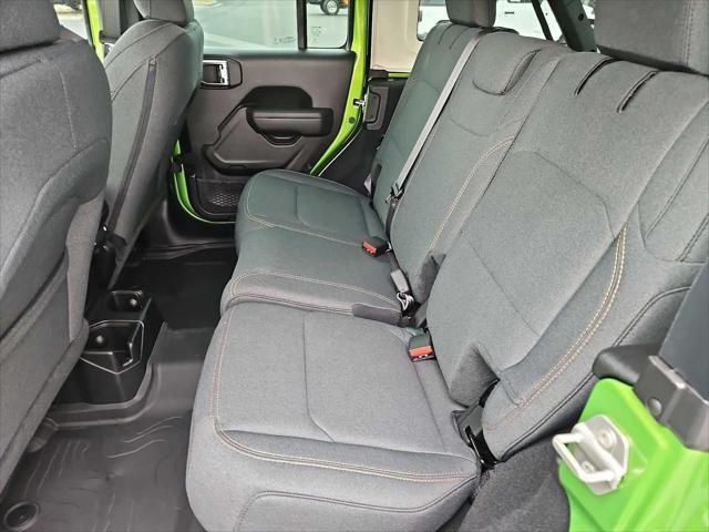 new 2025 Jeep Wrangler car, priced at $37,915