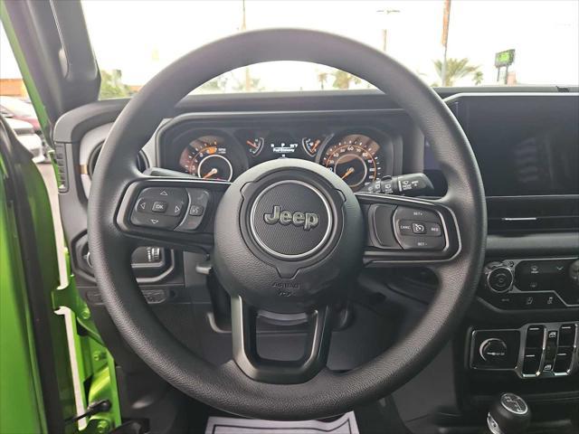 new 2025 Jeep Wrangler car, priced at $37,915