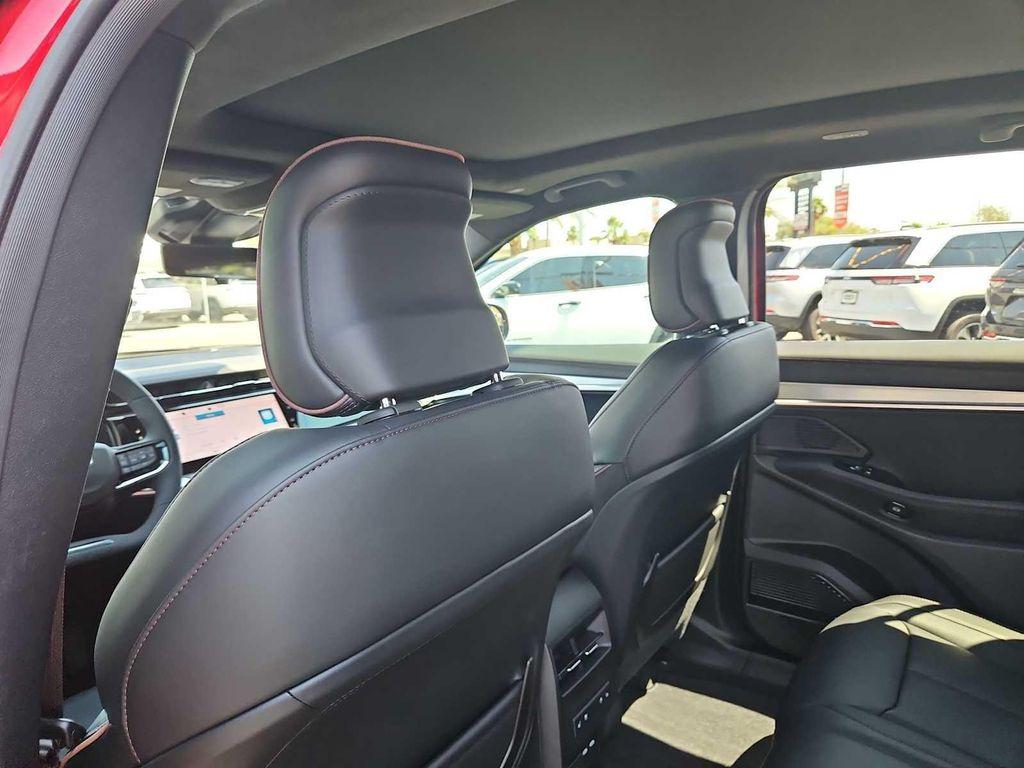 new 2025 Jeep Wagoneer S car, priced at $58,910