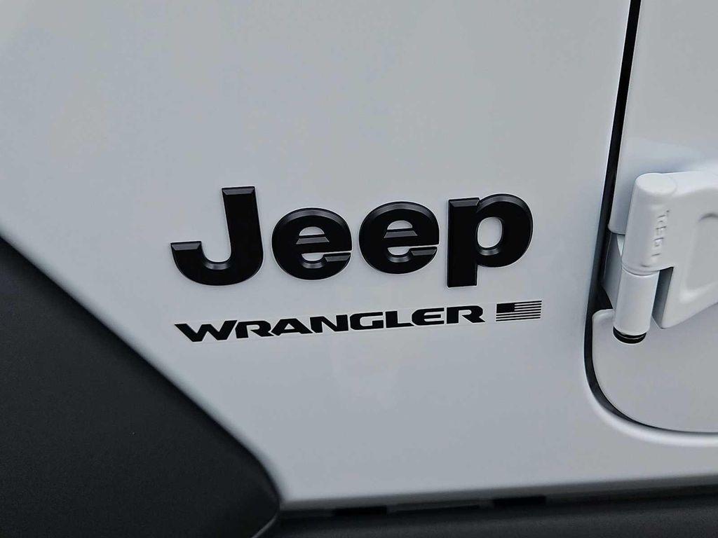 new 2025 Jeep Wrangler car, priced at $52,515