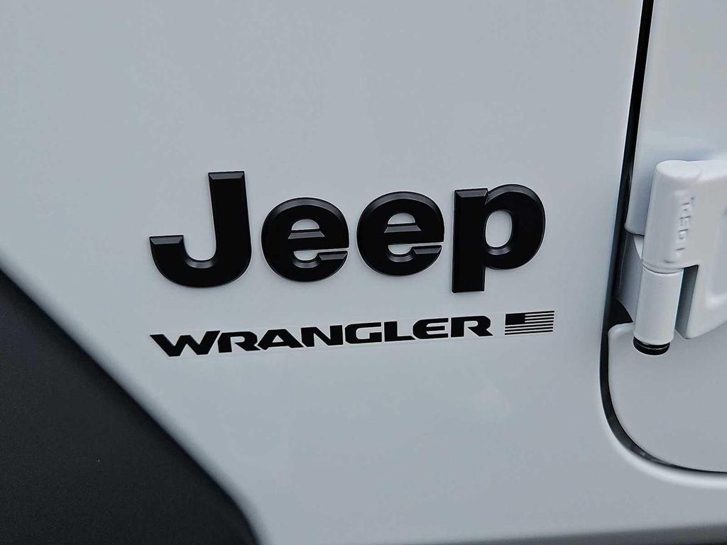 new 2025 Jeep Wrangler car, priced at $52,515