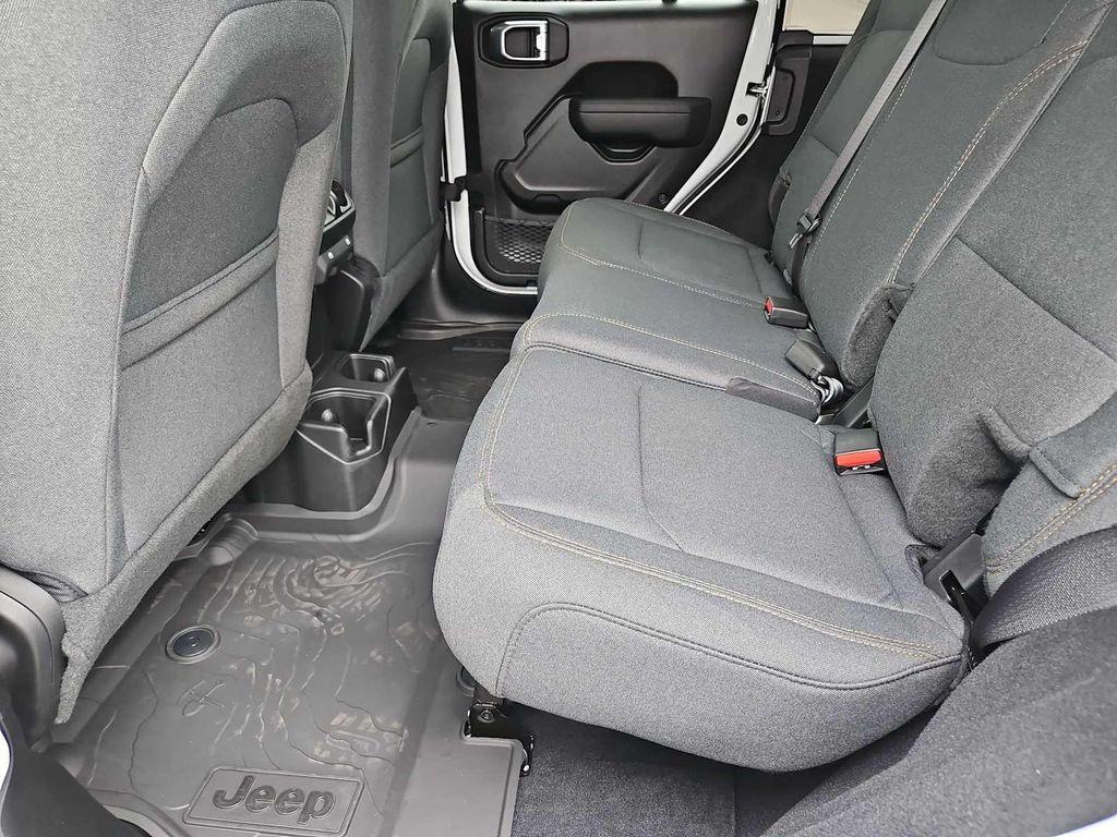 new 2025 Jeep Wrangler car, priced at $52,515