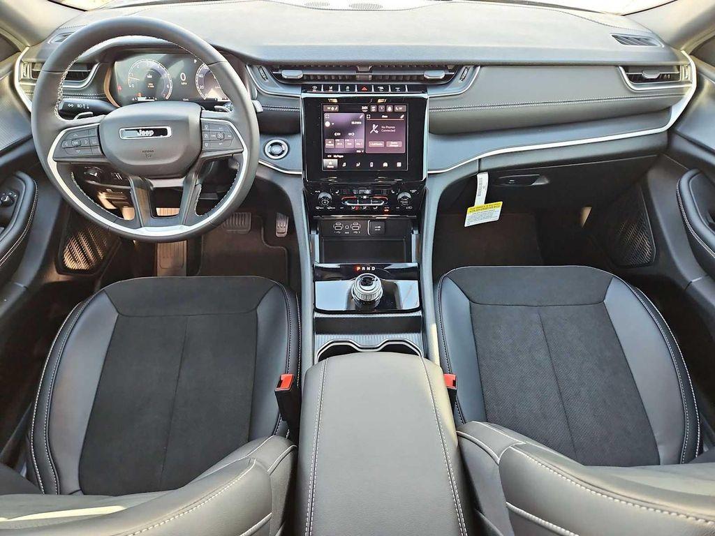 new 2025 Jeep Grand Cherokee car, priced at $36,230