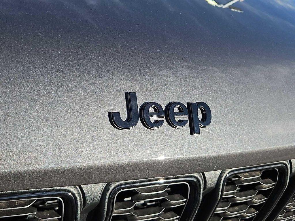 new 2025 Jeep Grand Cherokee car, priced at $36,230