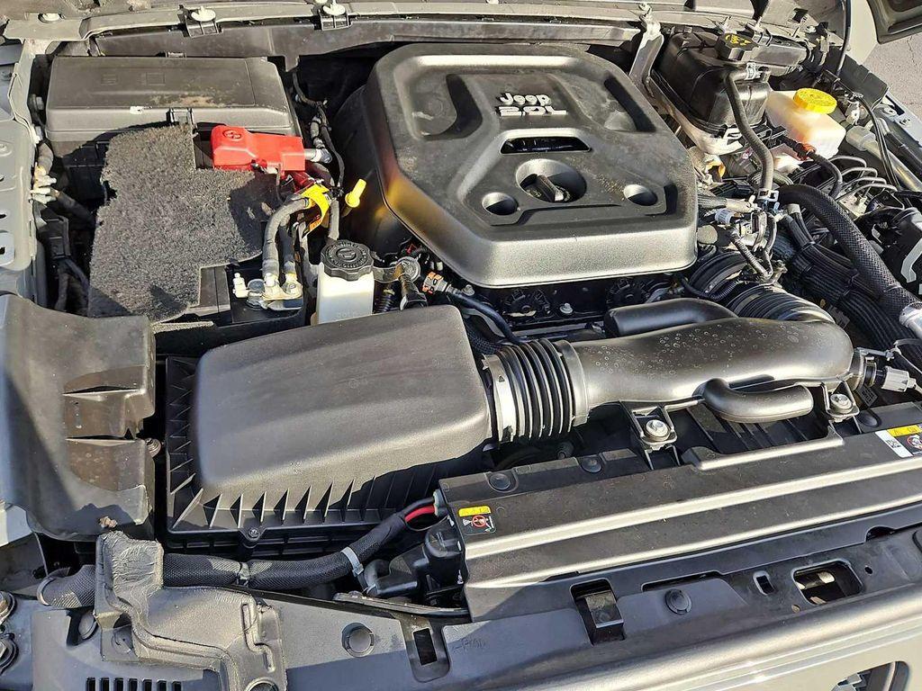 used 2021 Jeep Wrangler Unlimited car, priced at $32,000