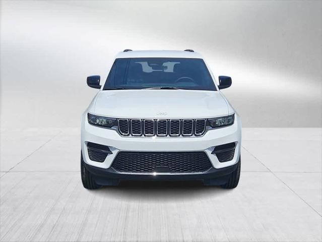 new 2025 Jeep Grand Cherokee car, priced at $35,284
