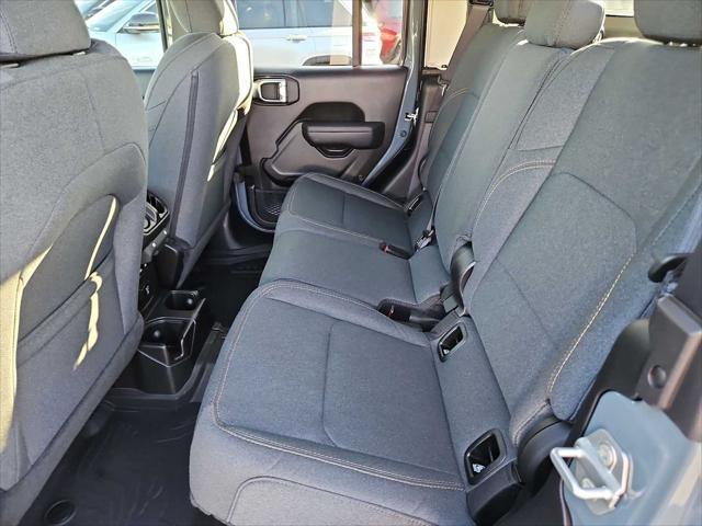 new 2025 Jeep Gladiator car, priced at $45,023