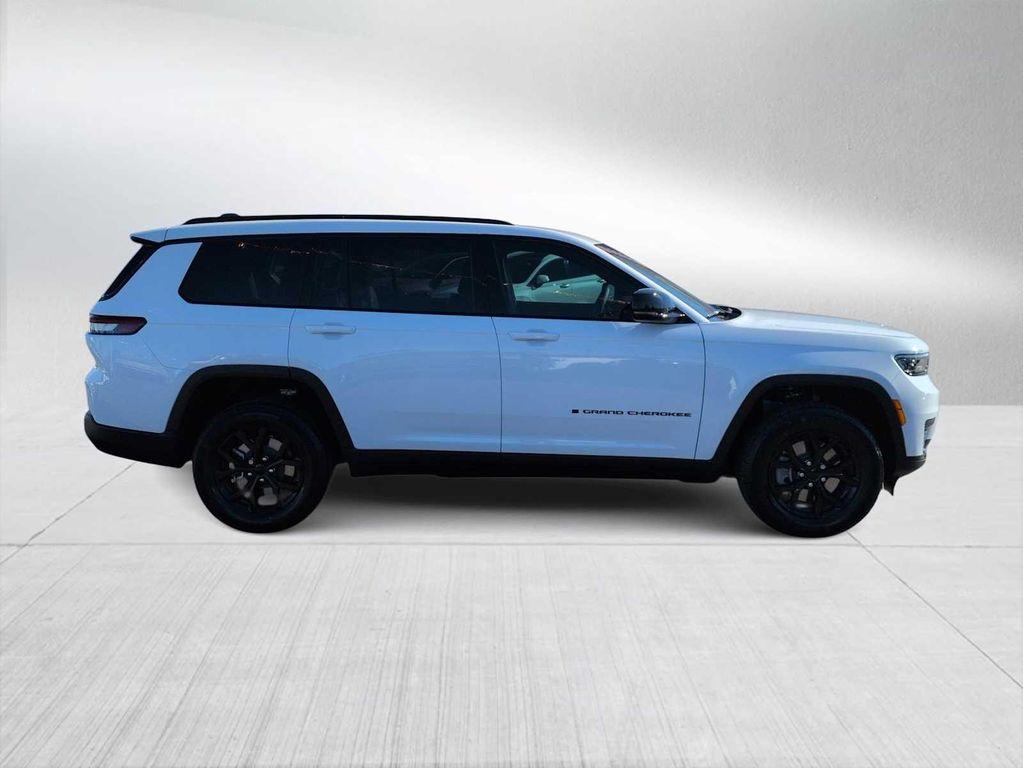 new 2025 Jeep Grand Cherokee L car, priced at $37,385