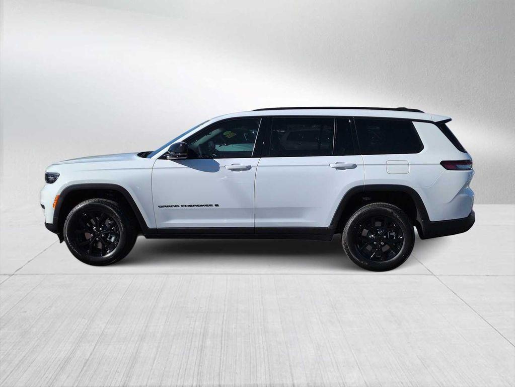 new 2025 Jeep Grand Cherokee L car, priced at $37,385