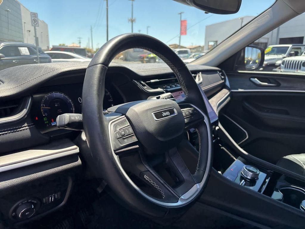 used 2022 Jeep Grand Cherokee car, priced at $24,000