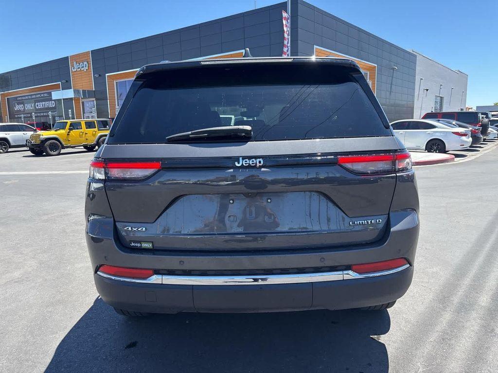 used 2022 Jeep Grand Cherokee car, priced at $24,000