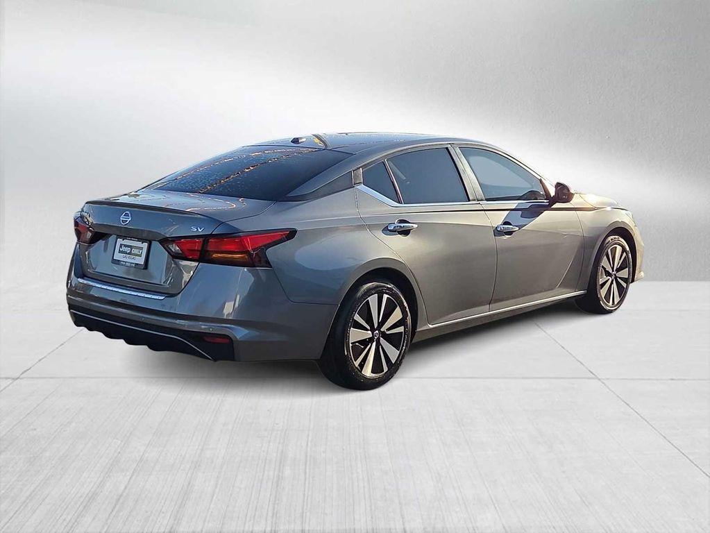 used 2022 Nissan Altima car, priced at $17,000