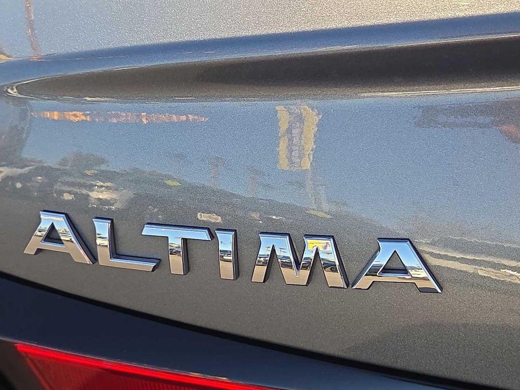 used 2022 Nissan Altima car, priced at $17,000