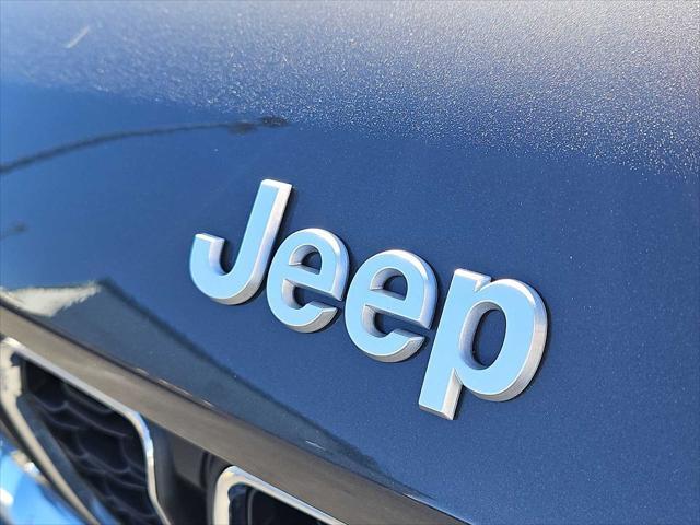 new 2025 Jeep Grand Cherokee car, priced at $43,970