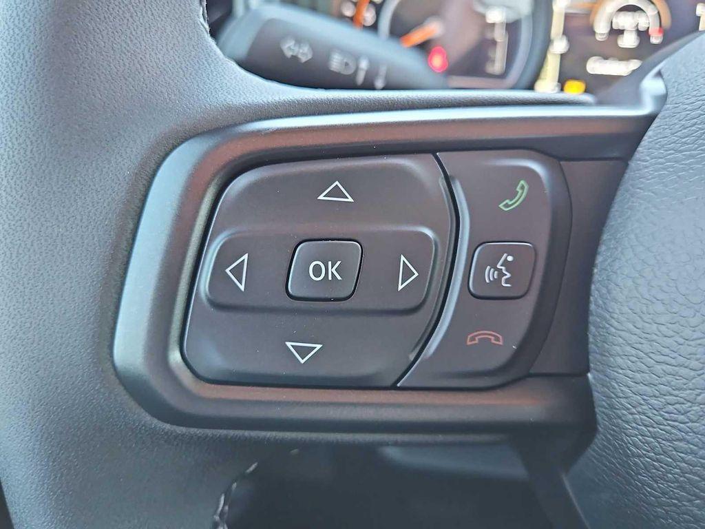 new 2025 Jeep Wrangler car, priced at $46,615