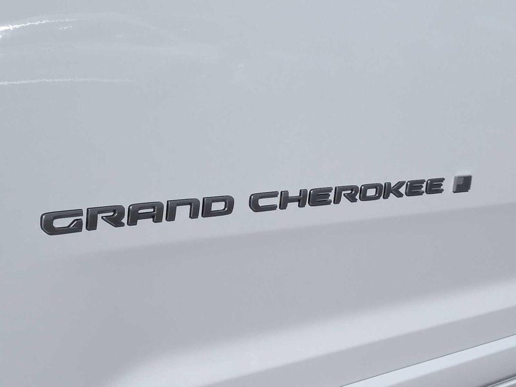 new 2025 Jeep Grand Cherokee L car, priced at $59,135
