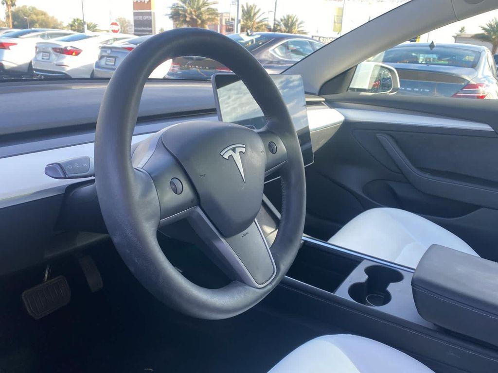 used 2021 Tesla Model 3 car, priced at $23,000