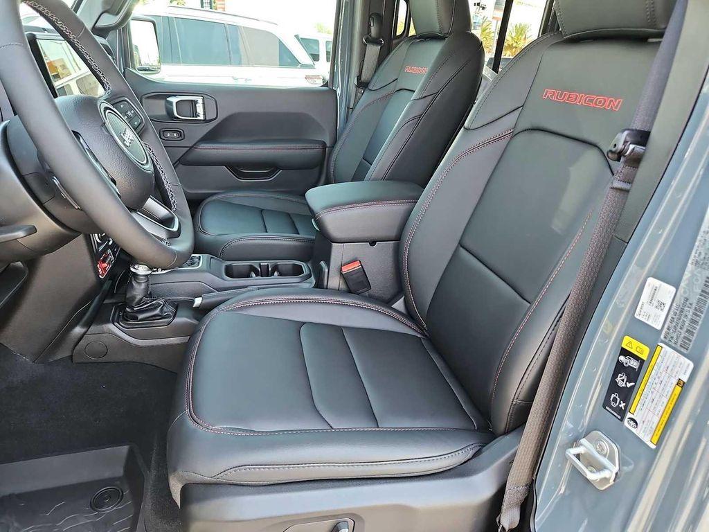 new 2025 Jeep Wrangler car, priced at $58,425