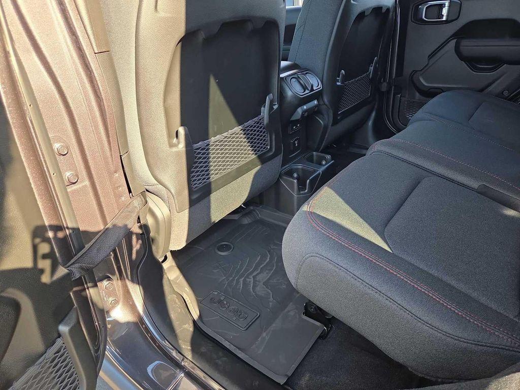 new 2025 Jeep Wrangler car, priced at $46,705