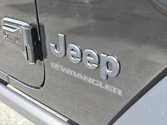 new 2025 Jeep Wrangler car, priced at $54,570