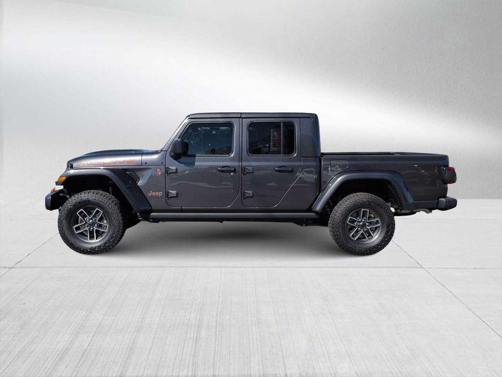 new 2025 Jeep Gladiator car, priced at $46,430
