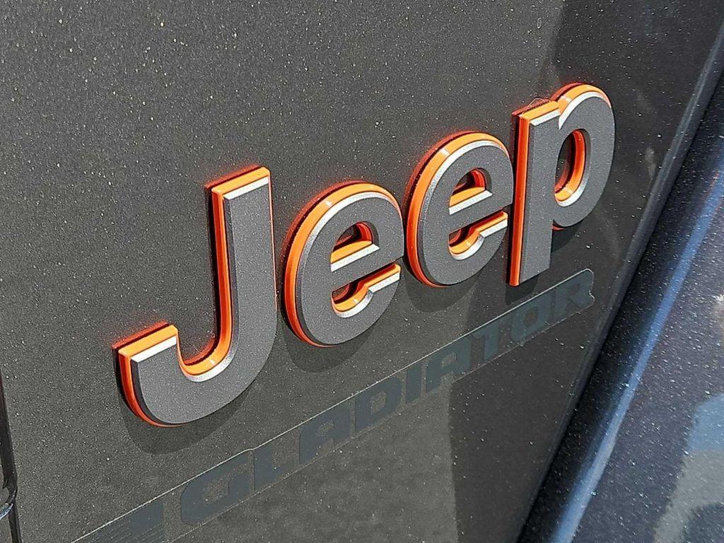 new 2025 Jeep Gladiator car, priced at $47,730