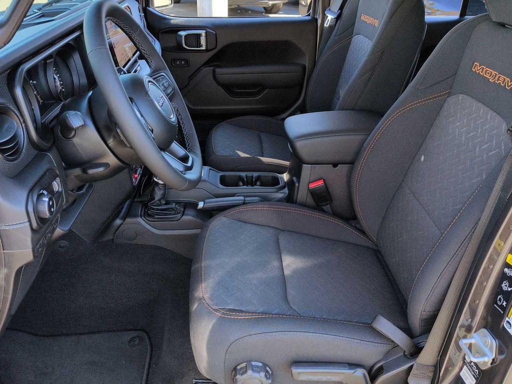 new 2025 Jeep Gladiator car, priced at $46,430