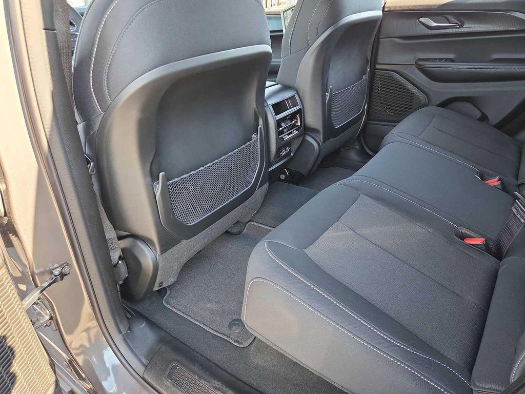 new 2025 Jeep Grand Cherokee car, priced at $34,920