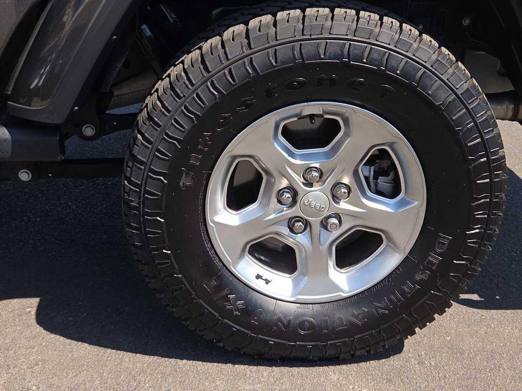 used 2021 Jeep Gladiator car, priced at $32,500