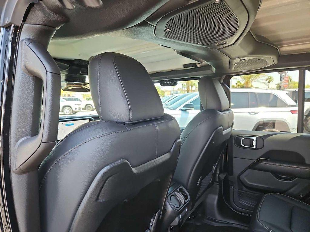 new 2025 Jeep Wrangler car, priced at $51,815
